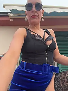 emprexkala's Live XXX Chat