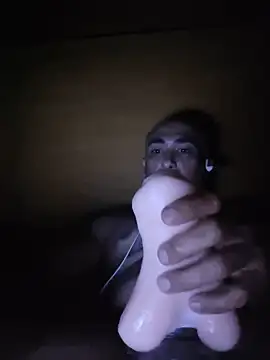 Mac15151 Live XXX Chat