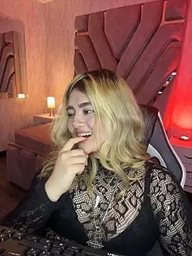 lya_nekko_ Adlı Modelin Canlı XXX Sohbeti