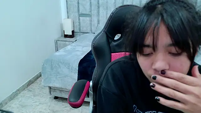 laureentt_ Live XXX Chat
