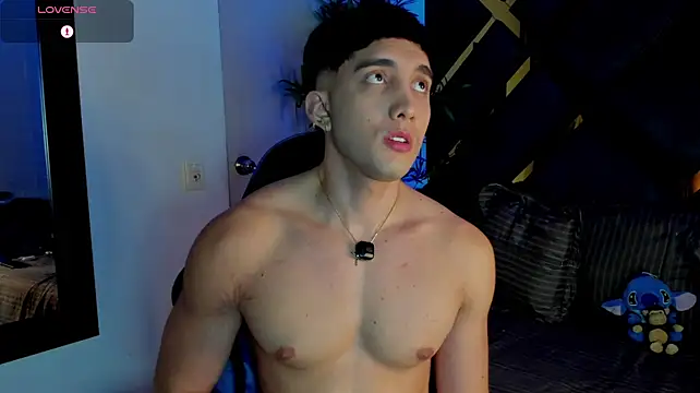 jeicob_stone Adlı Modelin Canlı XXX Sohbeti