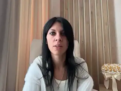 Chat XXX ao vivo de InjaAtHome