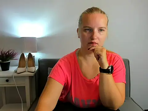 Czat XXX na żywo – RoseTeacherX