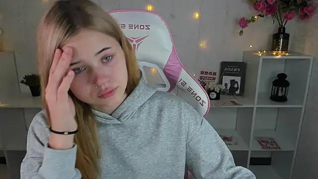 Czat XXX na żywo – BabySunsh1ne_
