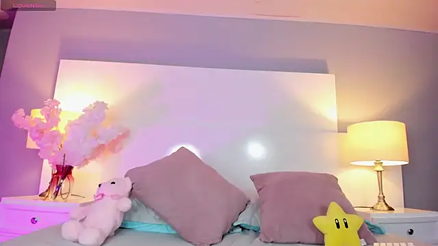 Elisasue's Live XXX Chat