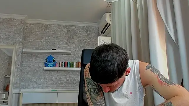 JonahShaw Chat XXX live