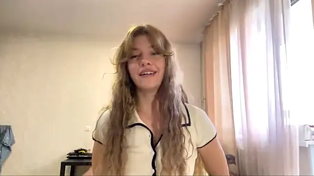 SweetieMila Chat XXX in diretta