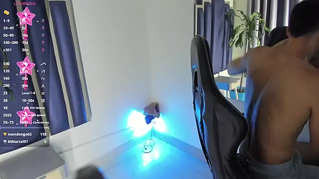 Damiam_23's Live XXX Chat