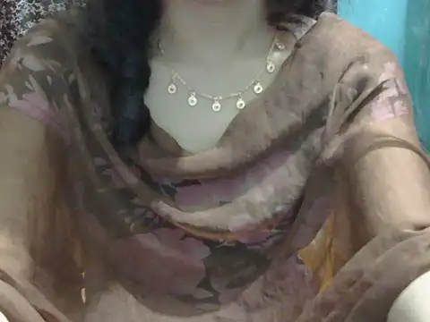 Adorable_Ayesha Adlı Modelin Canlı XXX Sohbeti