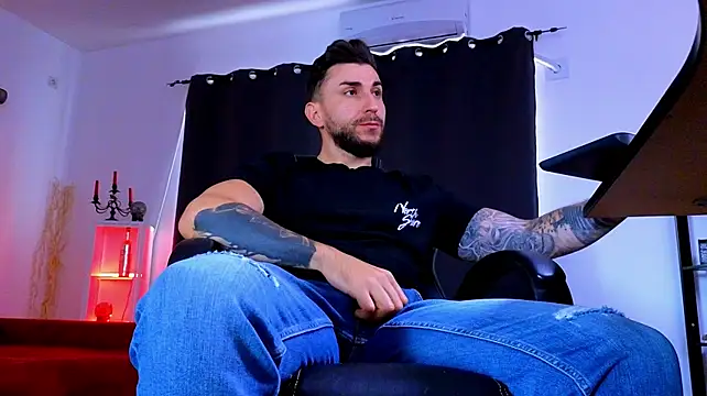 MightyAaron66 라이브 XXX 채팅