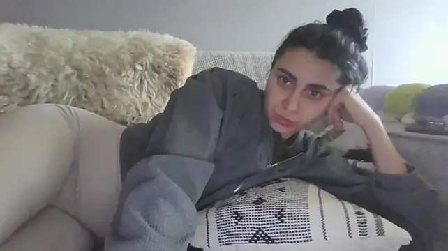 Kashtanka_ Adlı Modelin Canlı XXX Sohbeti