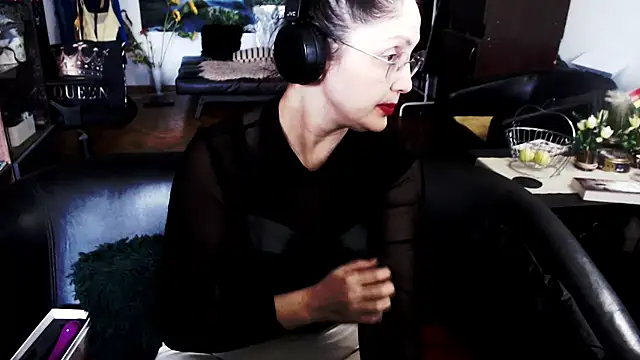 Imperatriza's Live XXX Chat