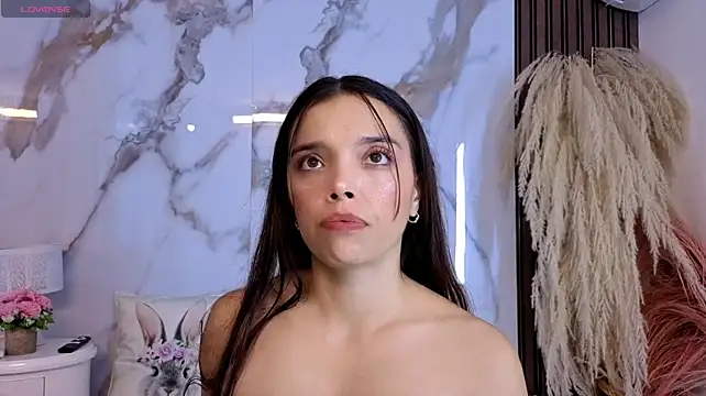 hannahill69 élő XXX-chatje