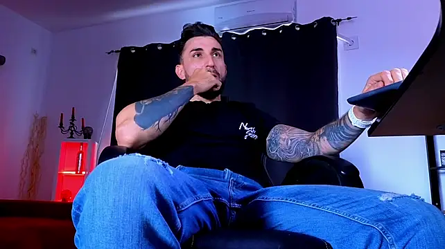 Chat XXX Live MightyAaron66