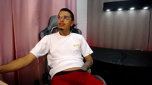 Онлайн чат XXX Tayson_Hot
