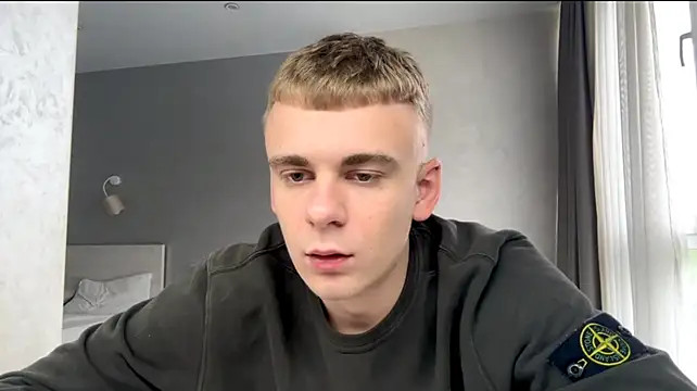 SoloFury live XXX chat