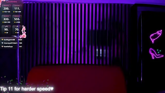 צ'אט XXX  בשידור חי של Cyka_Semenobitch