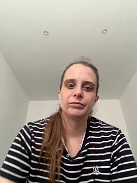Chantalee 现场XXX聊天