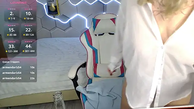 Chat +18 de aliicemeow ao vivo