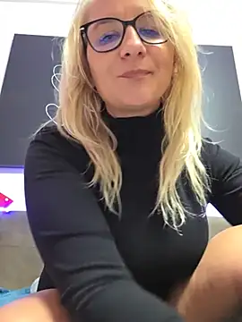 KaylinJan Live XXX-chat