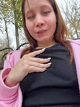 SlavicCandy Live XXX Chat