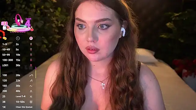 LuxSopphia Adlı Modelin Canlı XXX Sohbeti