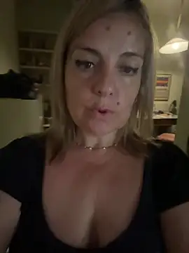 צ'אט XXX בשידור חי של Sunbelxx