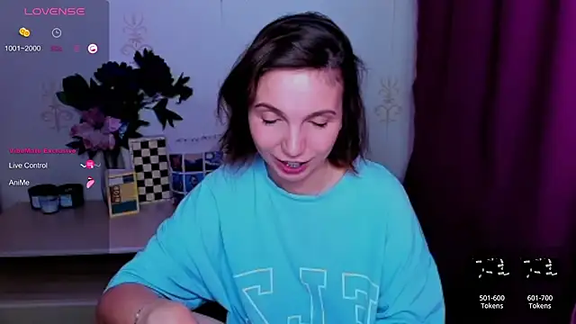 Chat XXX Live KindHazelHere_