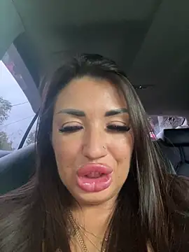 RuslanaXX Шоу с уебкамера
