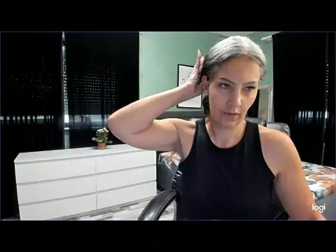 Онлайн чат XXX LexxxyDiamond