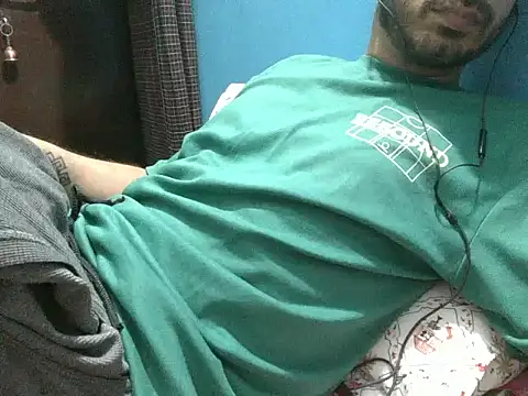Czat XXX na żywo – Precumboner