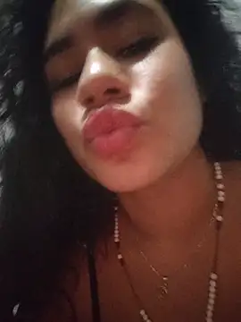 AntonellaMonroew Adlı Modelin Canlı XXX Sohbeti