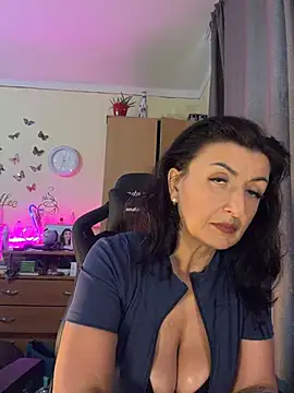 XXX chat uživo modela Hotangel75