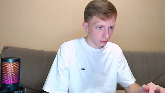 XXX chat uživo modela juliaanddima