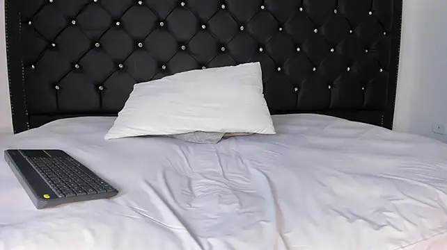 MaxLeons Live XXX Chat