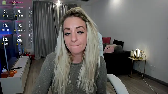 دردشة ElyssaVibe الجنسية المباشرة