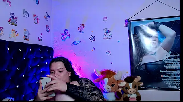 ShantalsSecret élő XXX-chatje