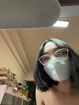 צ'אט XXX בשידור חי של mimichannn99