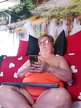 QueenPammy1's Live XXX Chat