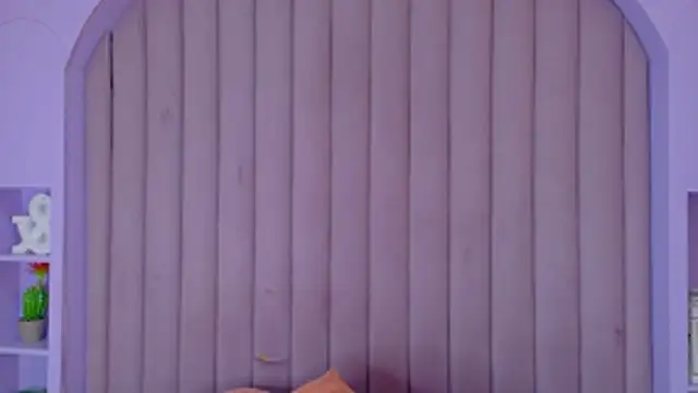 Czat XXX na żywo – Meganlove__