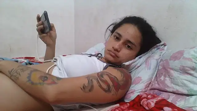 دردشة girl_tits الجنسية المباشرة