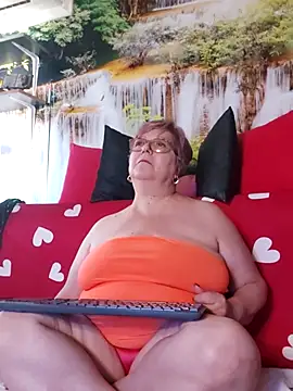 QueenPammy1 Chat XXX in diretta