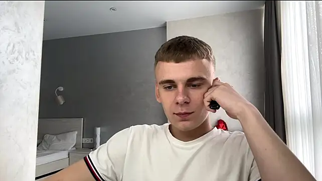 SoloFury Webcam show