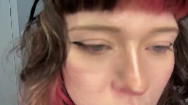 Chat XXX ao vivo de ShadowBarbie