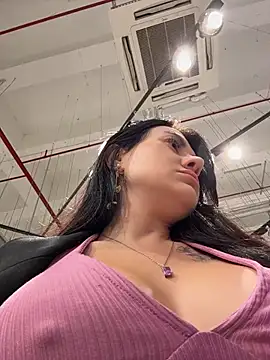 Wet__Bunny élő XXX-chatje