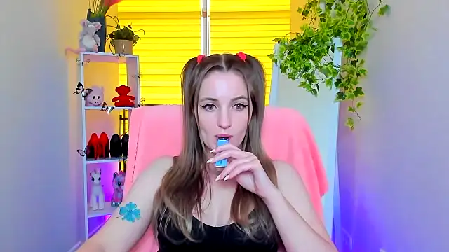 Mila-moon Chat XXX in diretta