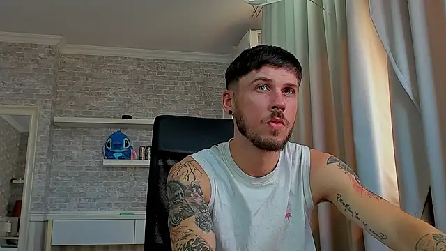 JonahShawn Live XXX chat