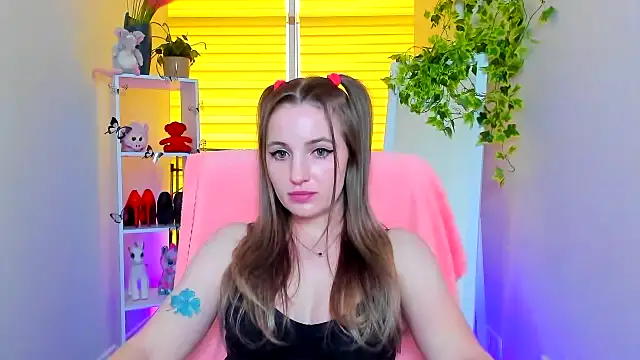 Chatroom XXX en direct de Mila-moon