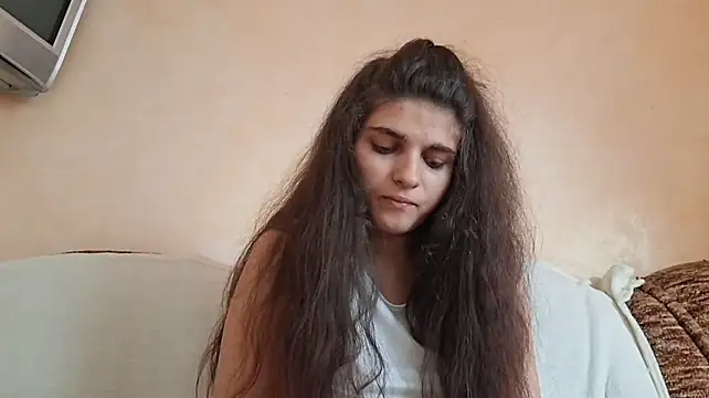 צ'אט XXX בשידור חי של CleotildeAholt