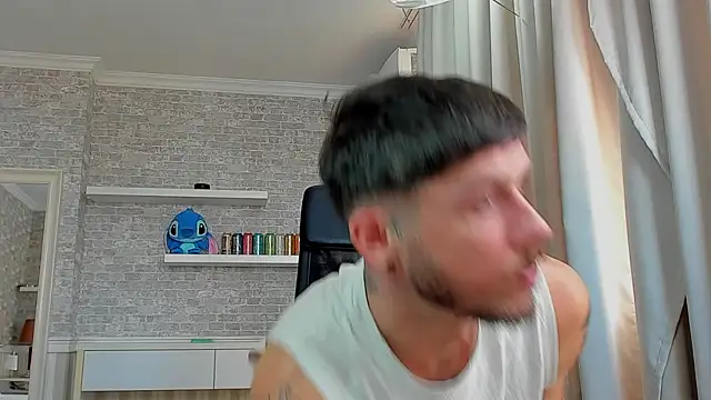Chat +18 de JonahShaw ao vivo